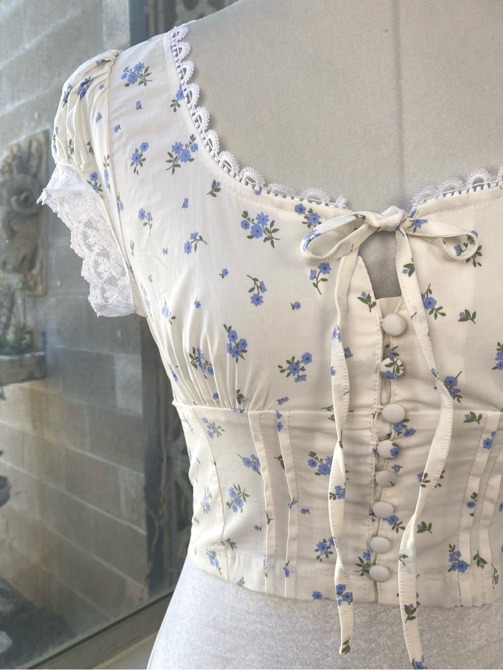 Blu Pepper NWT Floral Lace Trim Corset Crop Top Ivory Blue Size S - Picture 6 of 10
